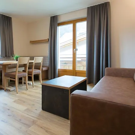 Val Sula Apartament *